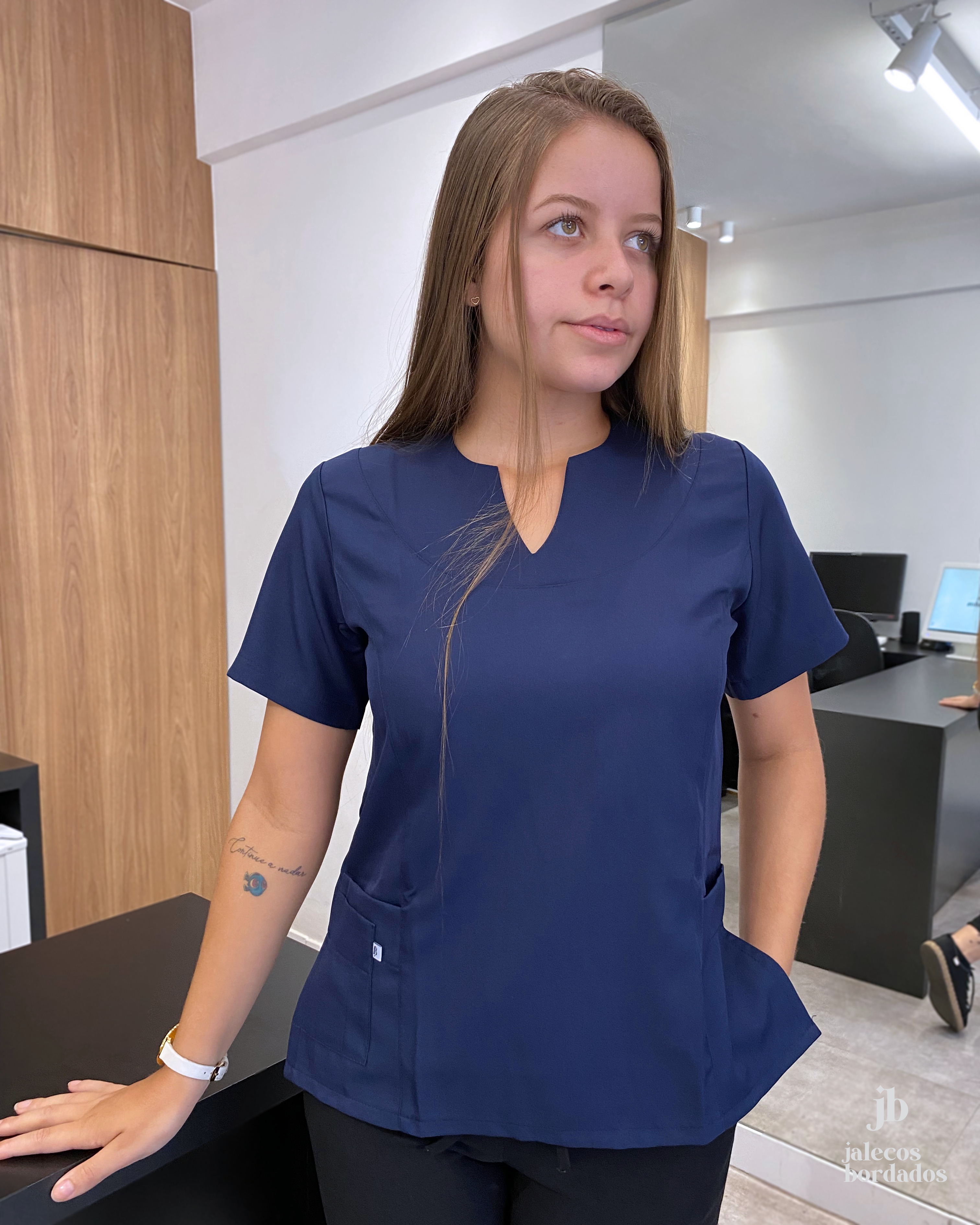 Camisa Scrub Feminino Azul Marinho - Jalecos Primacor